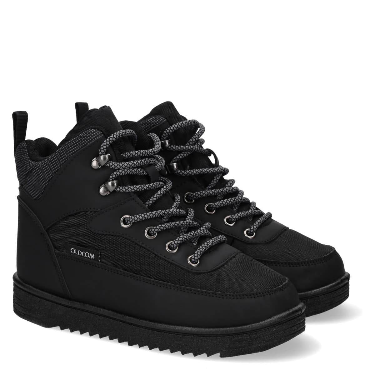 Botine KIRO, Negru